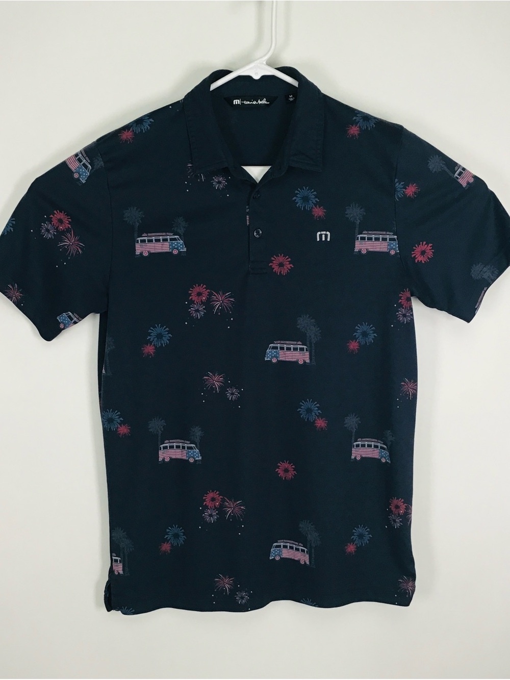 Travis Mathew men’s short sleeve golf polo shirt medium